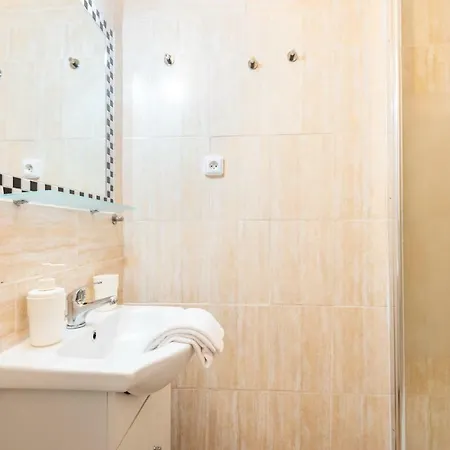 Na Zborenci Design Apartment