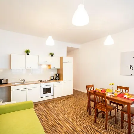 Na Zborenci Design *
